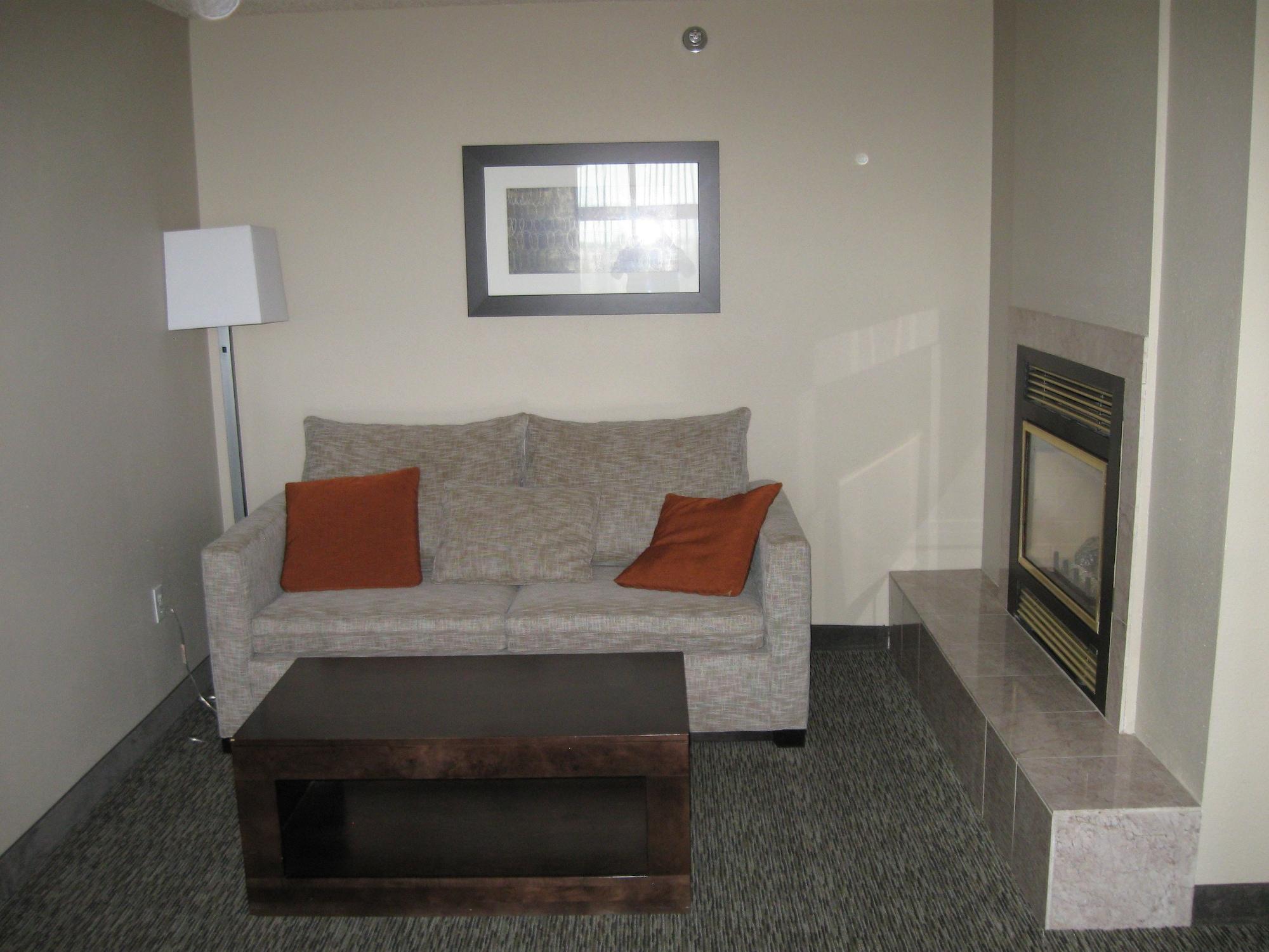 Hotel Wingate By Wyndham Fargo Extérieur photo