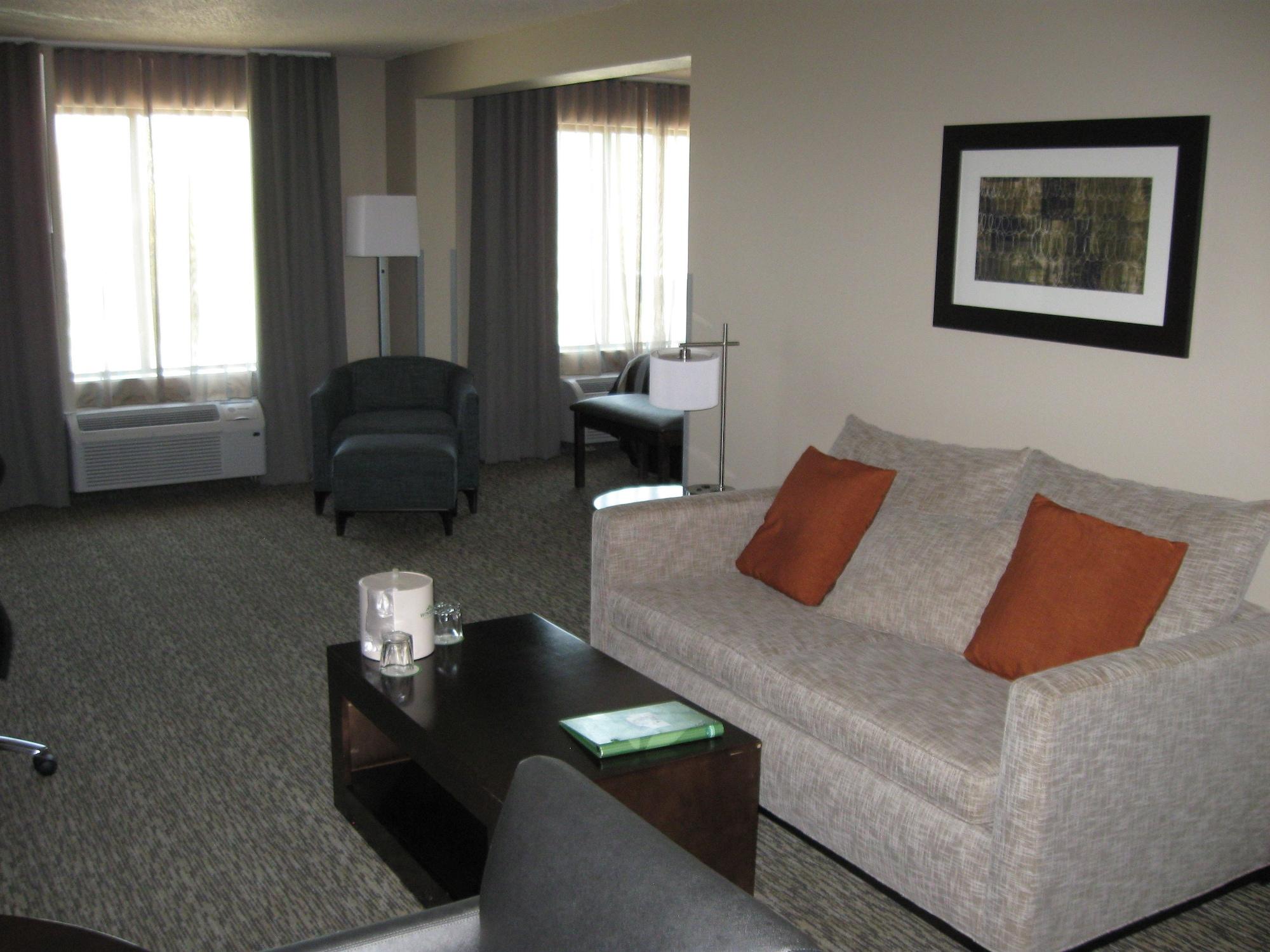 Hotel Wingate By Wyndham Fargo Extérieur photo