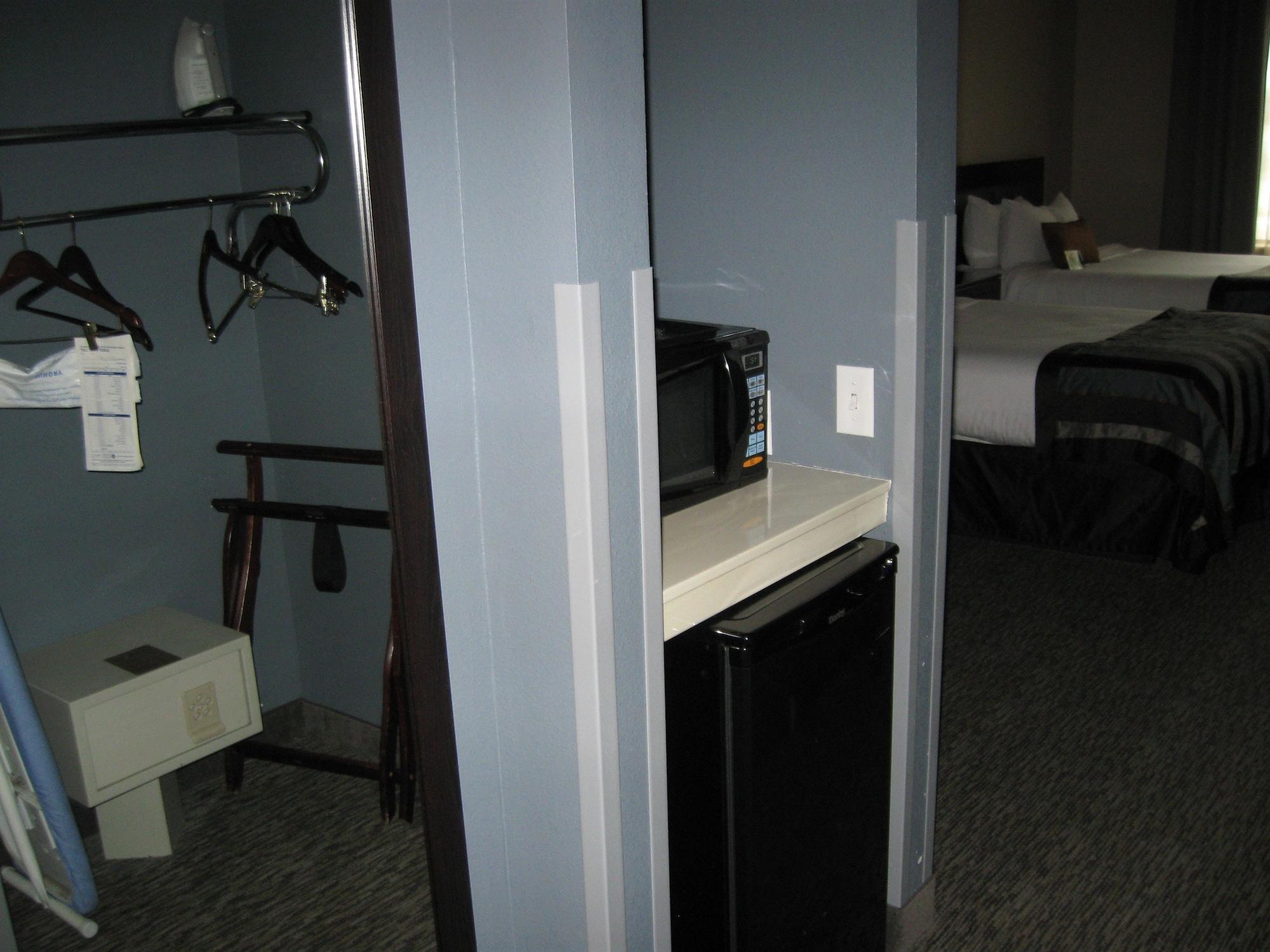 Hotel Wingate By Wyndham Fargo Extérieur photo
