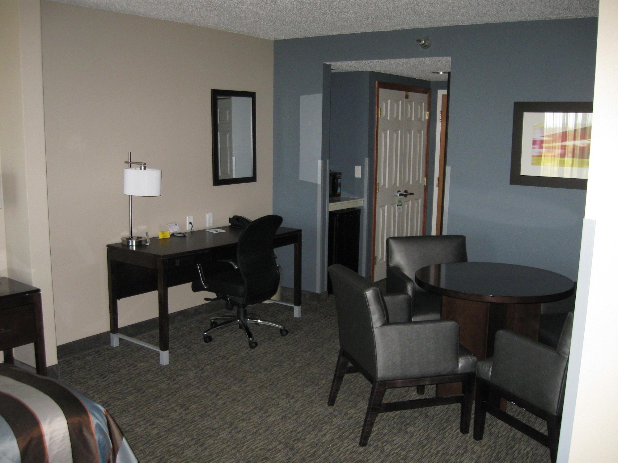Hotel Wingate By Wyndham Fargo Extérieur photo