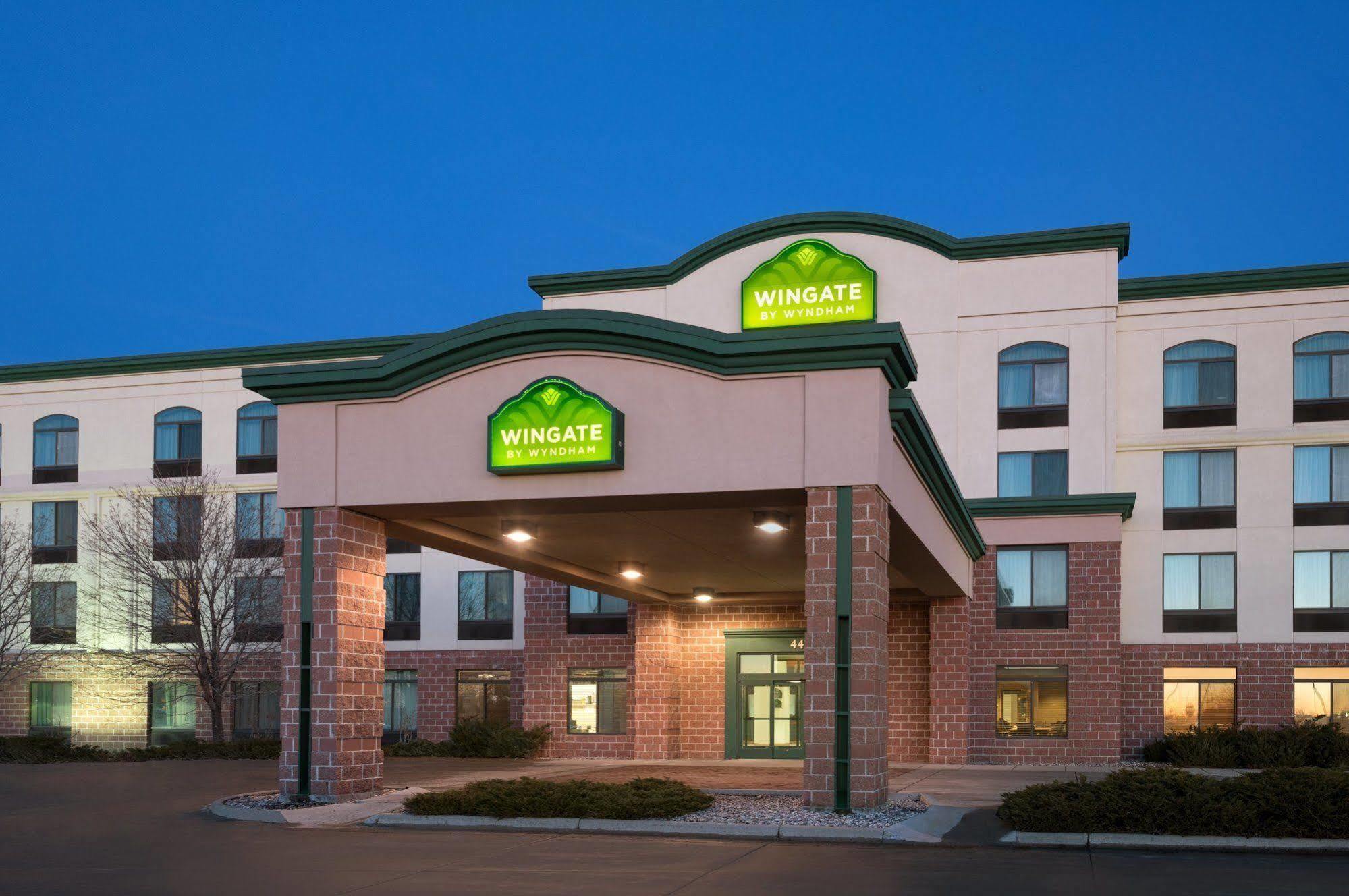 Hotel Wingate By Wyndham Fargo Extérieur photo